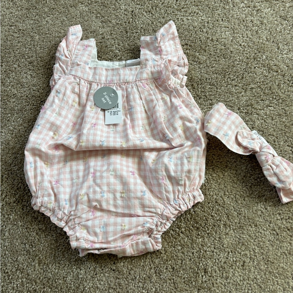 Brand New Baby Gap 2 piece set